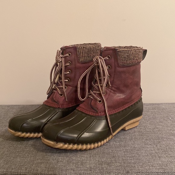 Maurices Shoes - Short Duck Boots